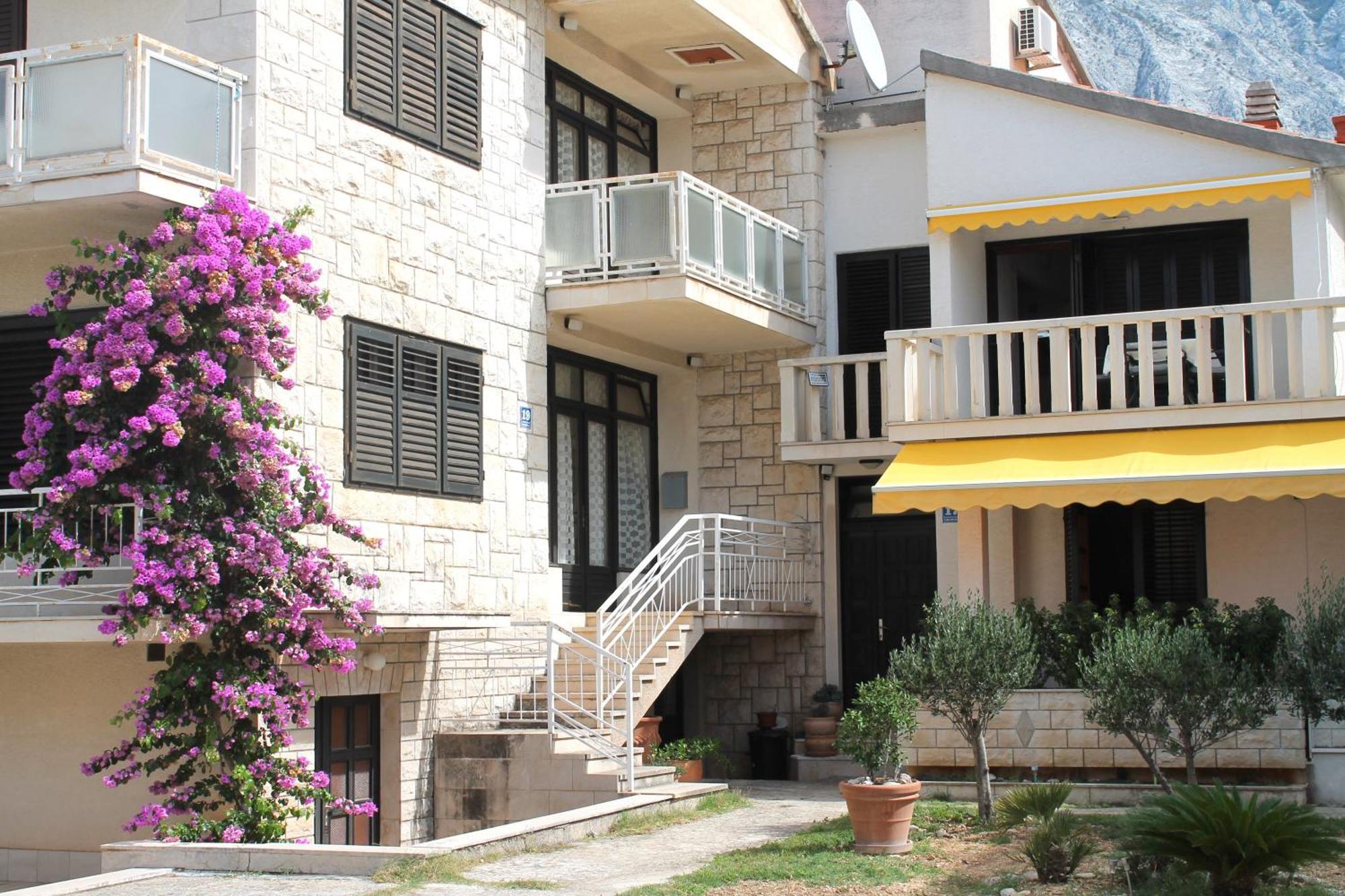 Apartment P&g Baška Voda