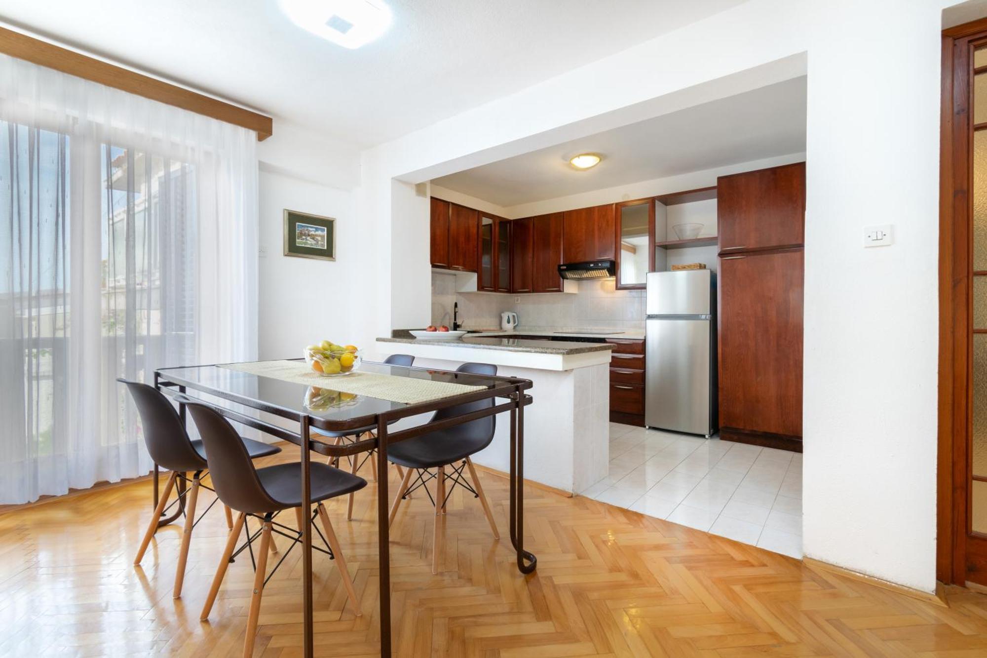 P&g Apartment *